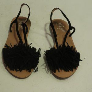 BANANA REPUBLIC BLACK FLAT SUEDE FRINGE SANDALS 6